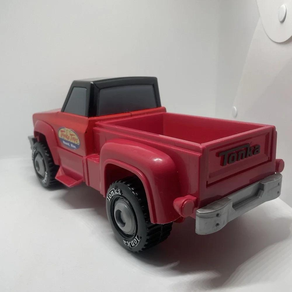 Tonka Toys Mound Minn Hasbro 2012 Red Pick Up‎ Truck Toy